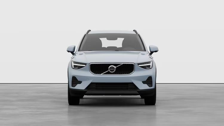 VOLVO XC40 ESSENTIAL B3 AUTO PREZZO PROMO FINO AL 31/12/2025