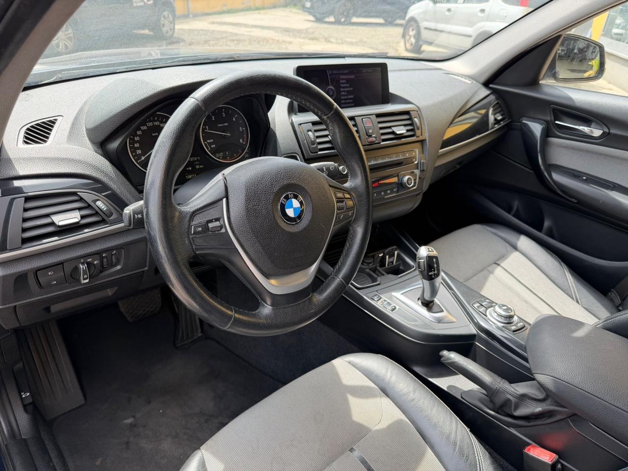 Bmw 120 120d 5p. Urban