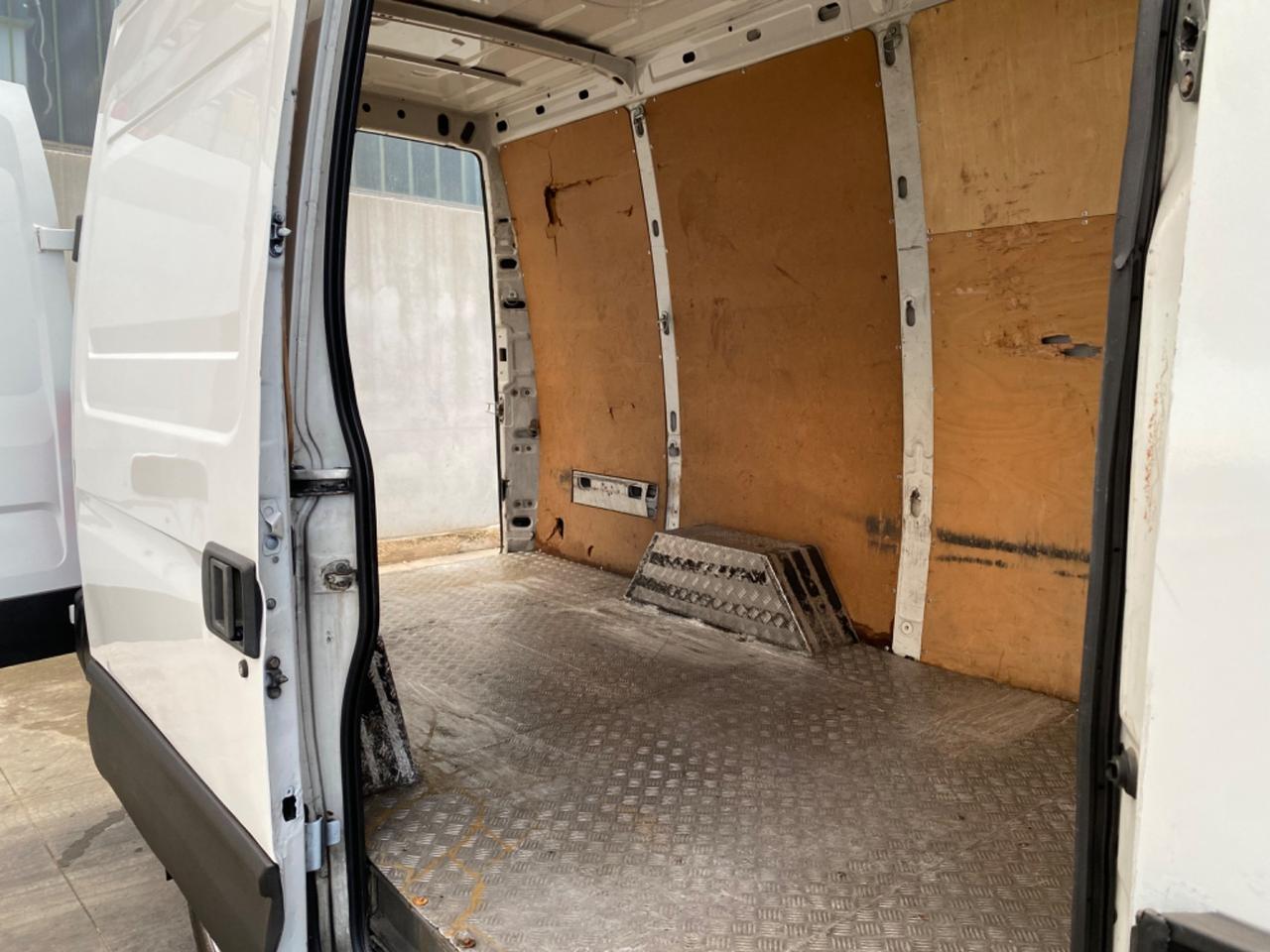 Iveco Daily 35/S/10, TETTO ALTO, PASSO LUNGO, GEMELLATO,Unico propietario