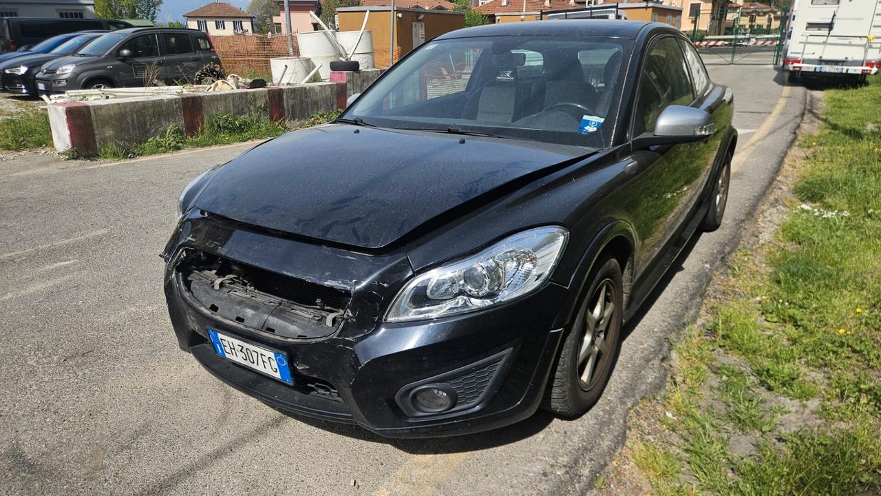 Volvo C30 D2 R-Design