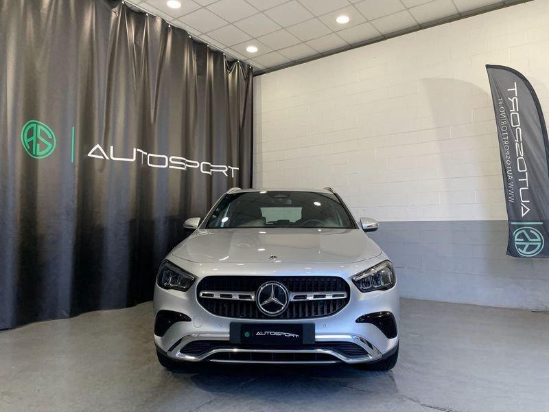 Mercedes-Benz GLA GLA 180 Automatic Progressive Advanced