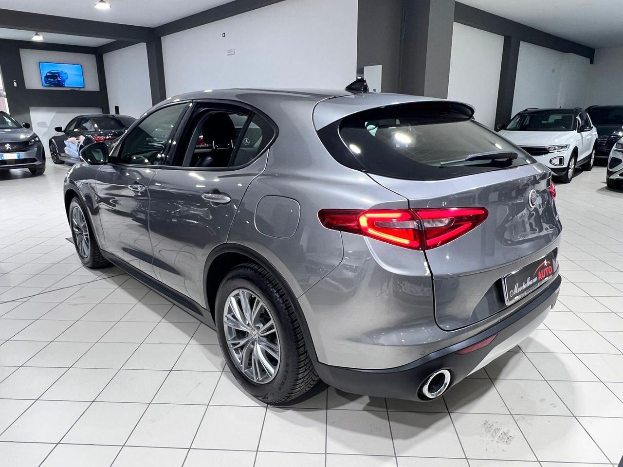 Alfa Romeo Stelvio 2.2 Turbodiesel 160 CV AT8 RWD Business