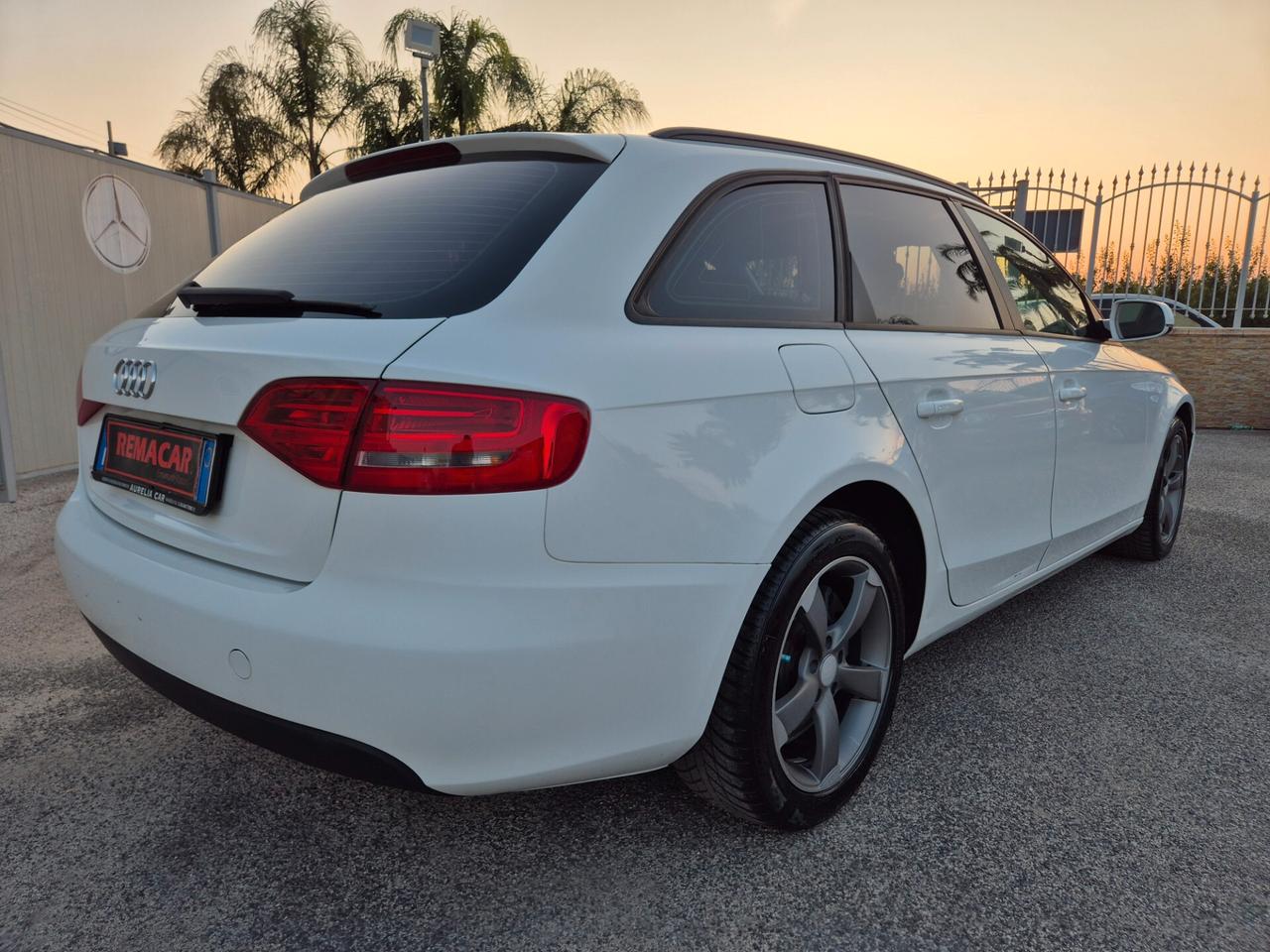 Audi A4 2.0 TDI 143 CV AUTOMATICA NUOVA FULL 2010