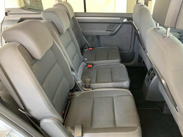 VOLKSWAGEN Touran Business 1.6 TDI DSG 7 POSTI OK NEOPATENTATI C.AUT