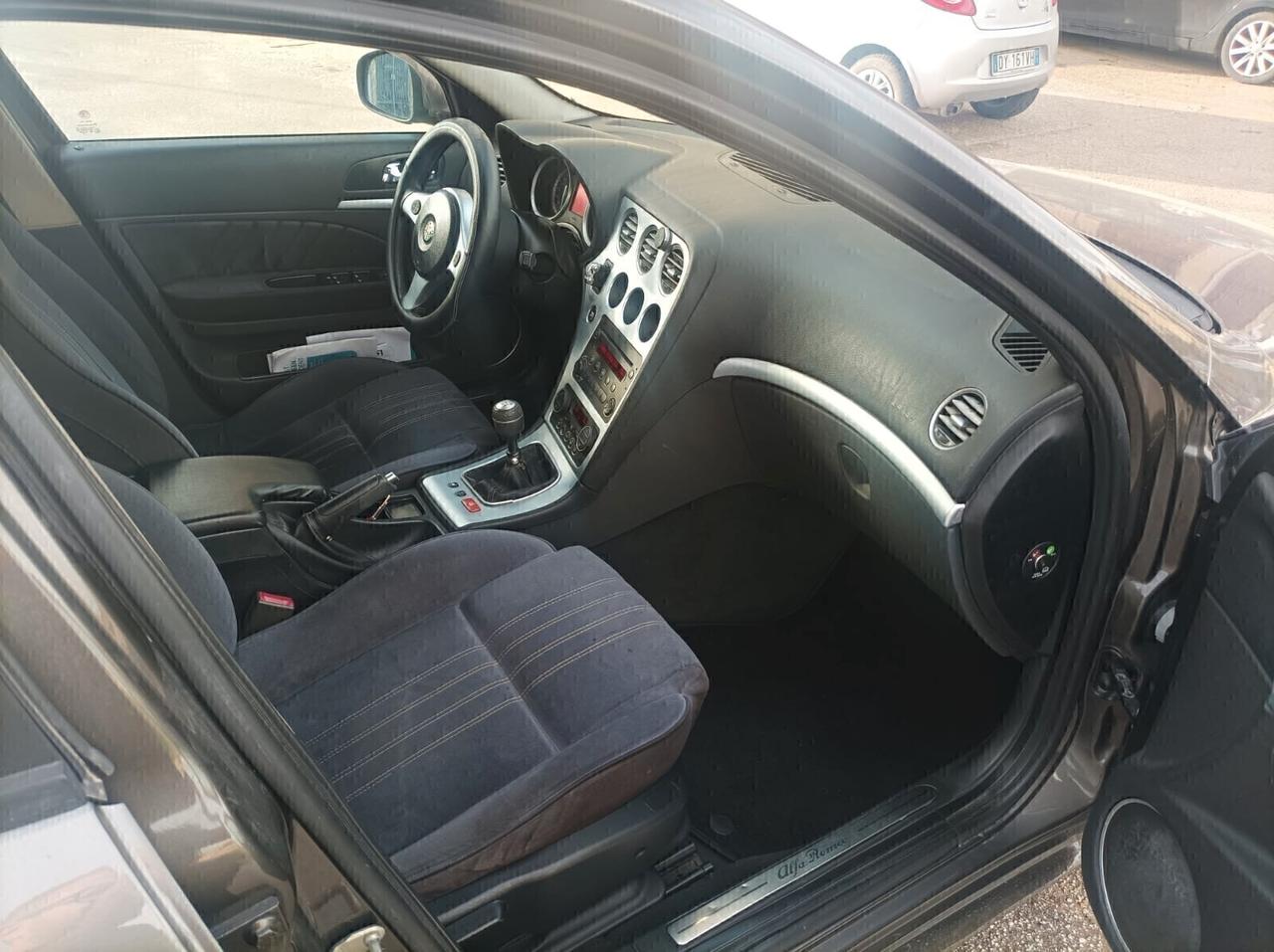 Alfa Romeo 159 1.9 JTDm Distinctive