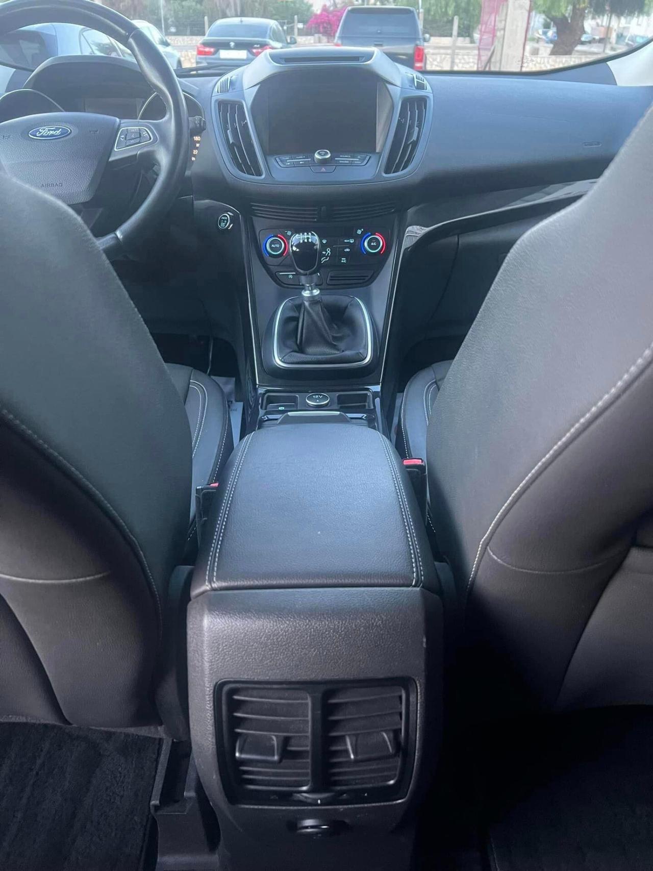 Ford Kuga 1.5 TDCI 120 CV