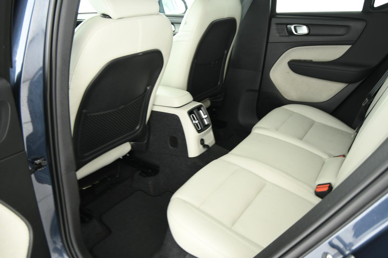 VOLVO XC40 1.5 t5 phev Inscription auto PELLE+APP CONNECT