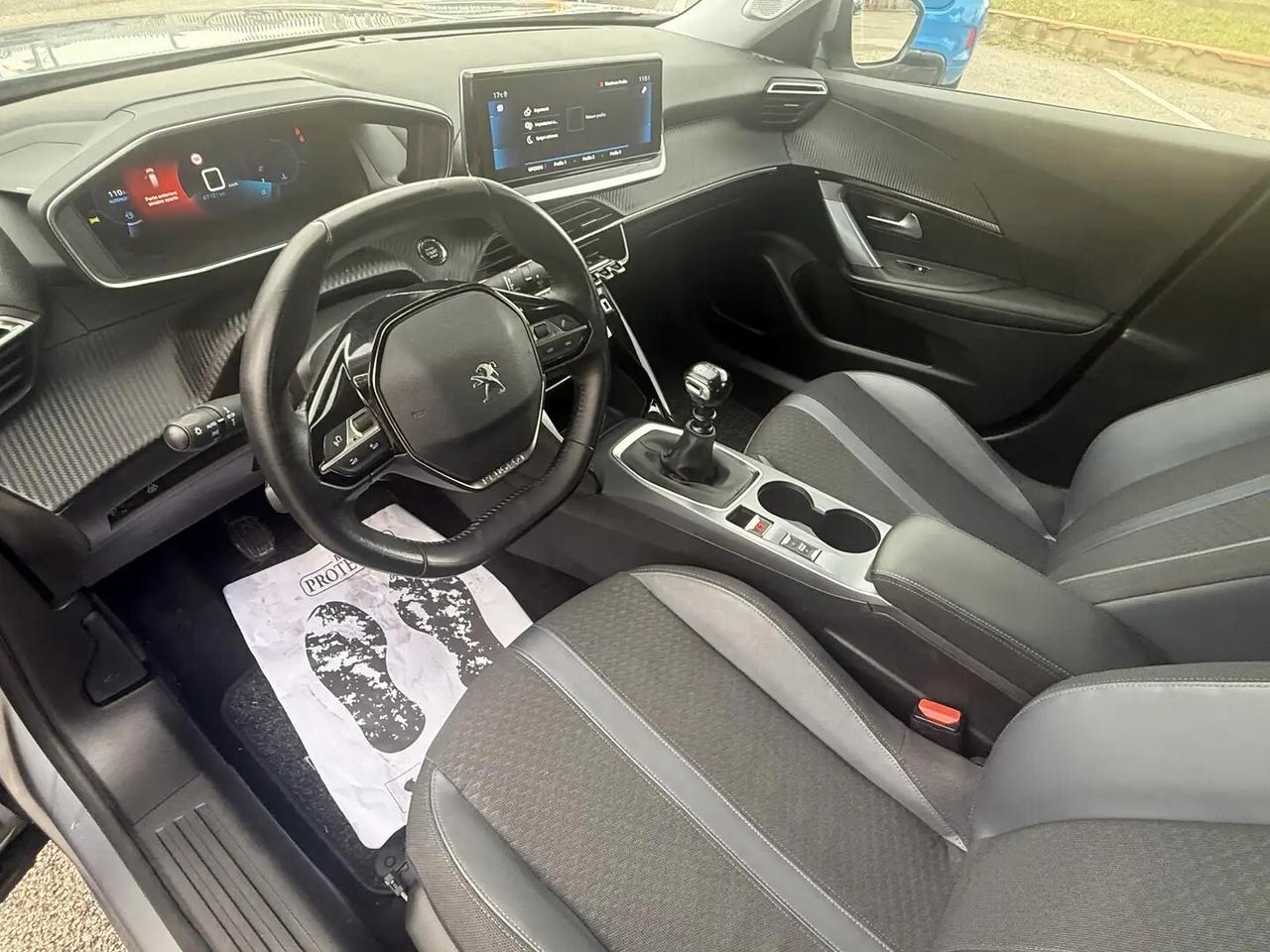 Peugeot 2008 PureTech 100 S&S Allure