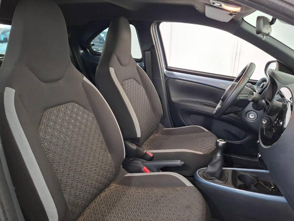 Toyota Aygo X 1.0 Trend