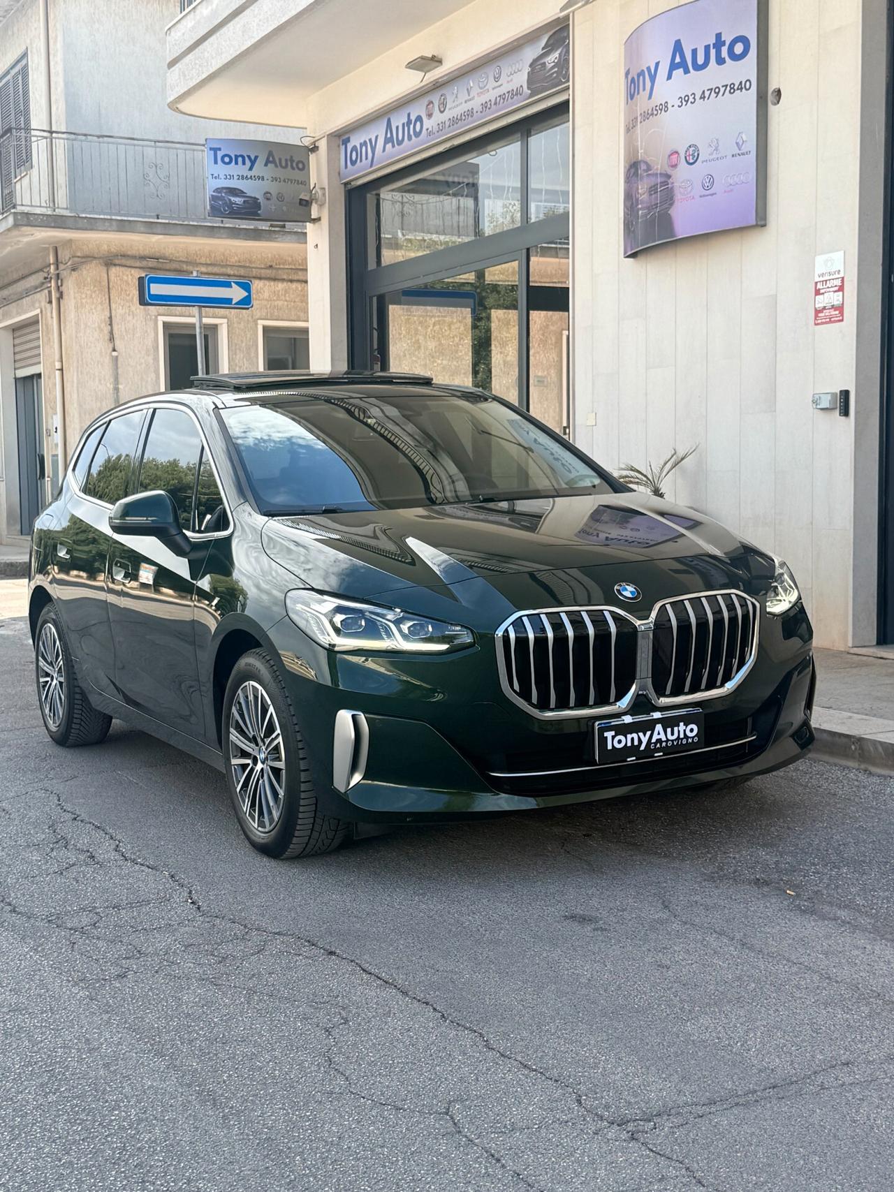 Bmw 218d Active Tourer Luxury auto TETTO APRIBILE,TETTO PANORAMICO,APPLE CARPLAY,LUCI SOFFUSE,TELECAMERA,NAVI