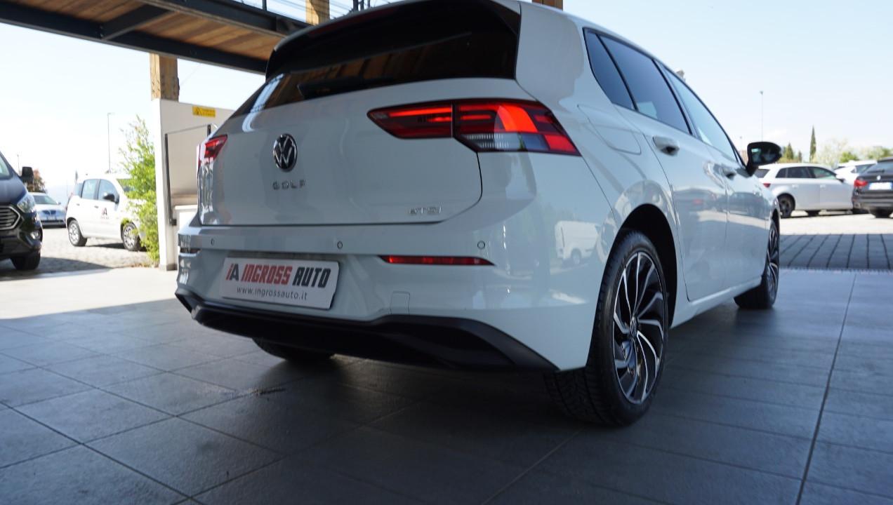 Volkswagen Golf 1.0 etsi evo Life 110cv dsg