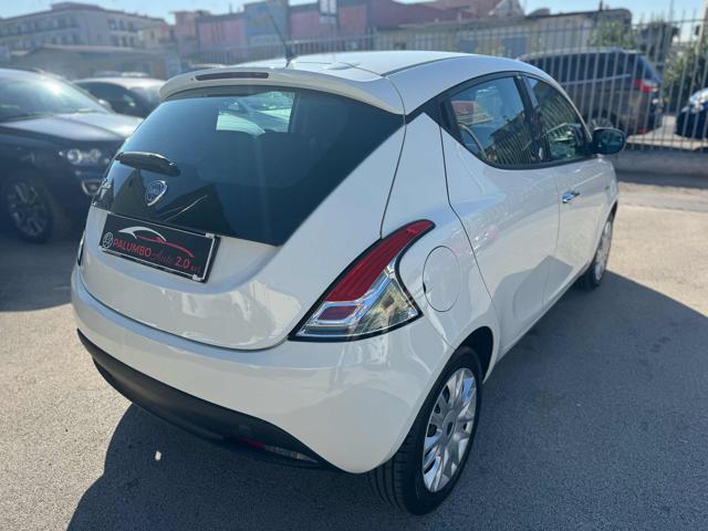 LANCIA Ypsilon 1.2 69 CV 5 porte GPL Ecochic Gold