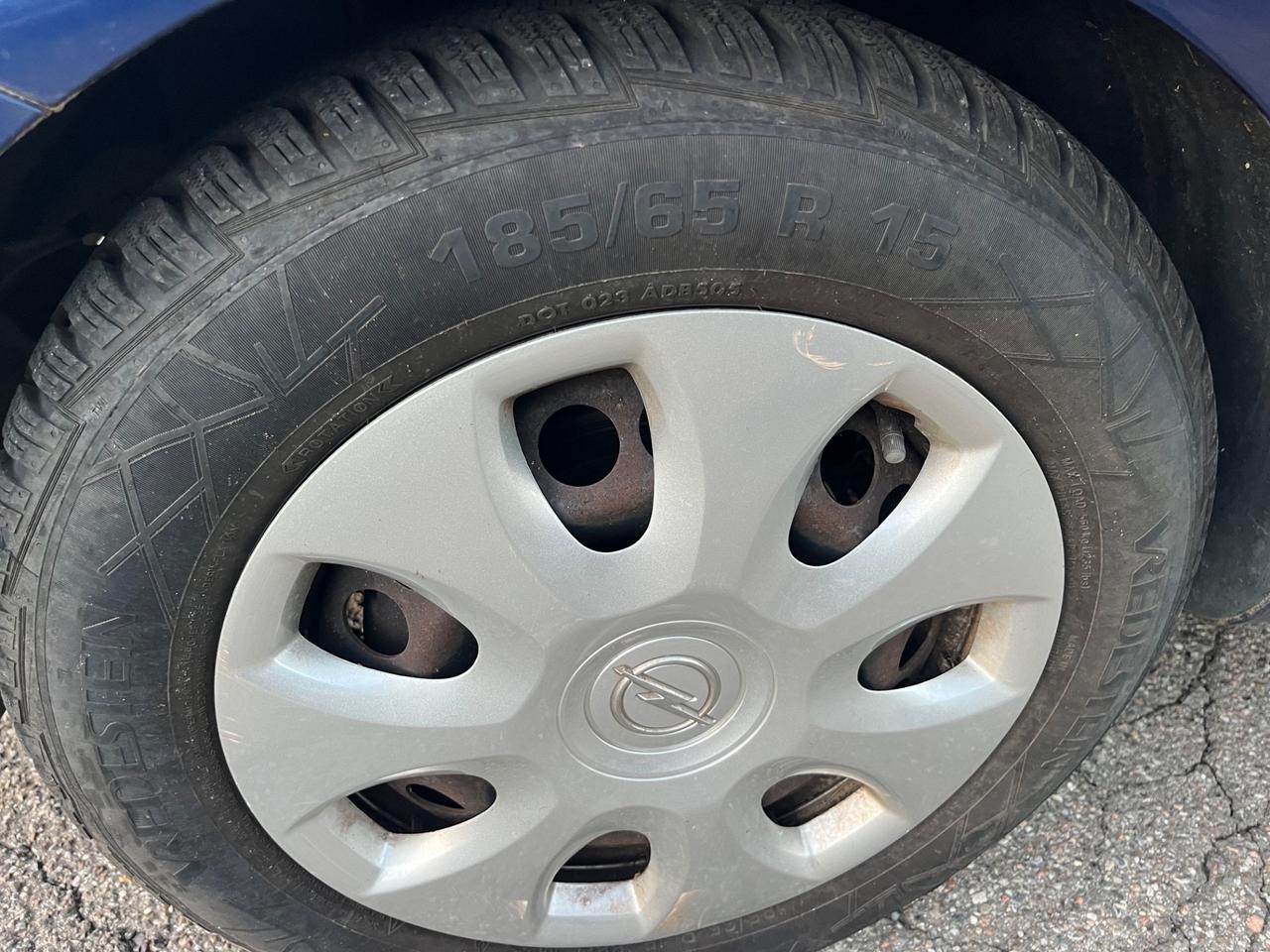Opel Corsa 1.2benzina/80CV/neopatentati/Euro4/unico proprietario/5Porte e 5Posti