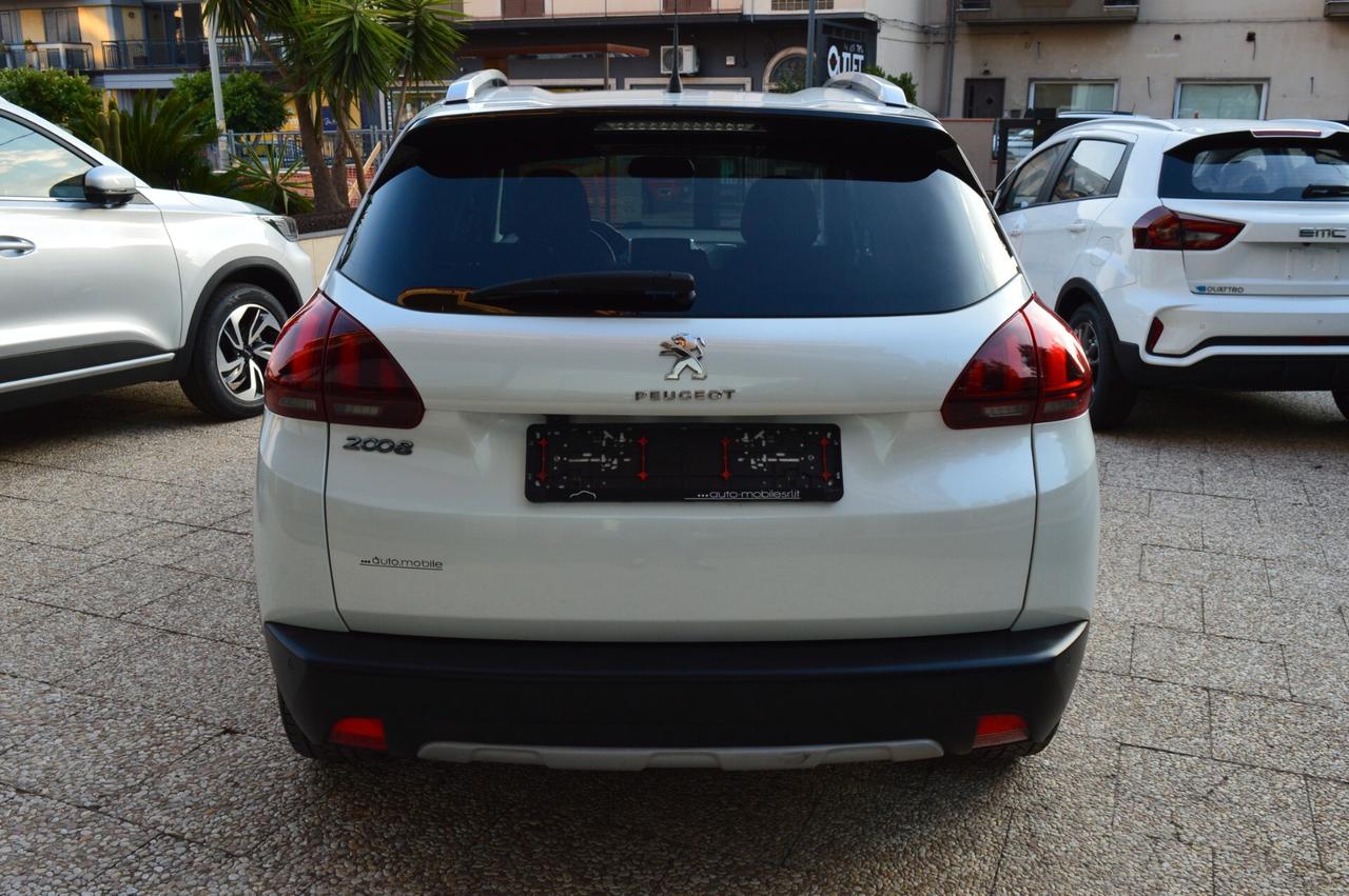 Peugeot 2008 BlueHDi 120 S&S Crossway