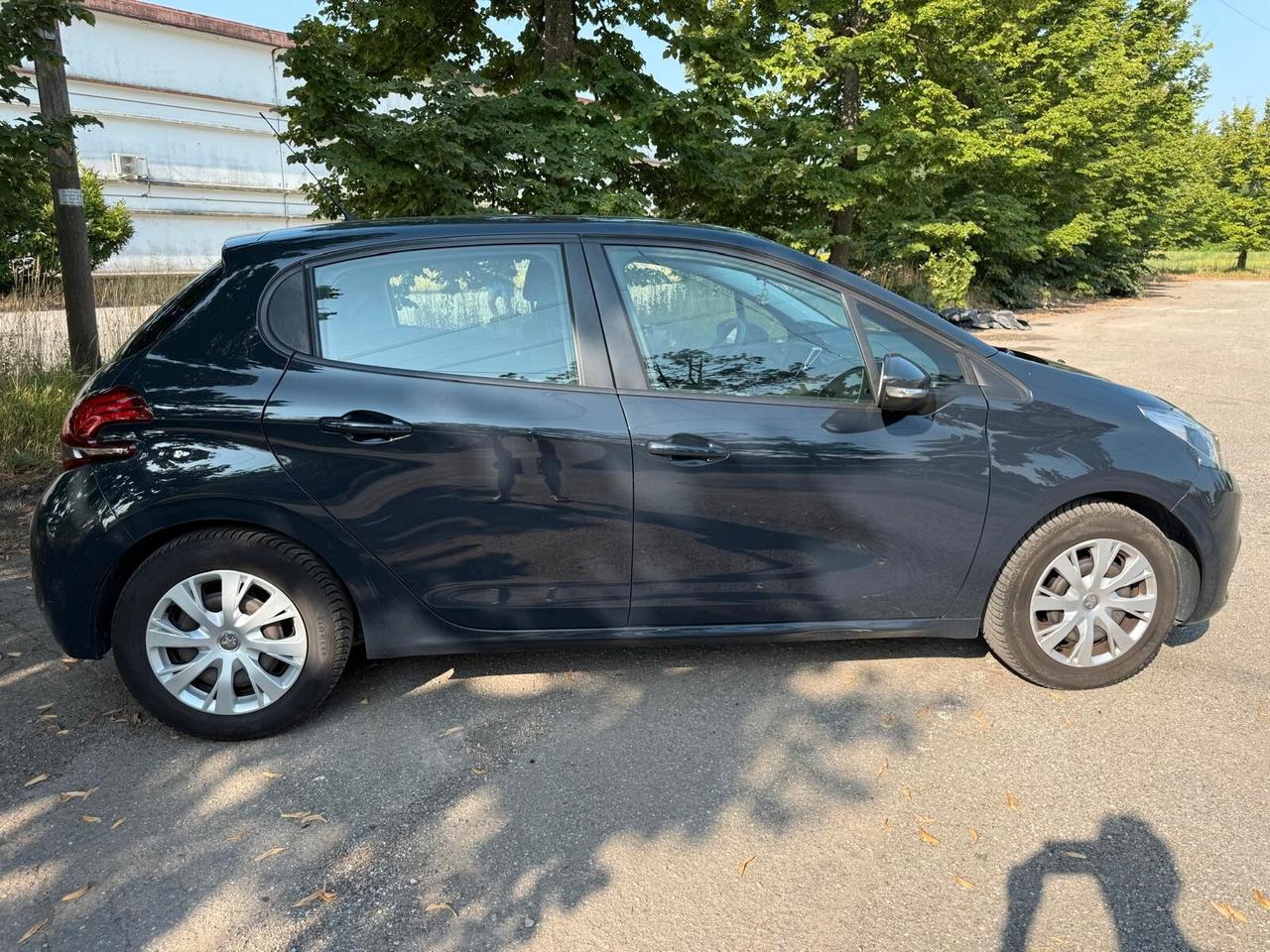 Peugeot 208 PureTech 82 5 porte Allure NEO PATENTATI