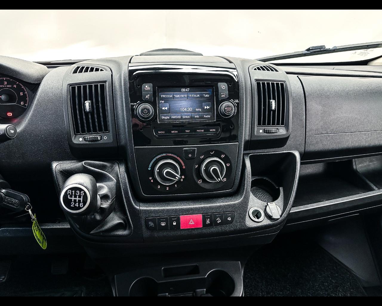 PEUGEOT Boxer (3ª serie) - Boxer 330 2.2 BlueHDi 120 S&S PC-TN Furgone