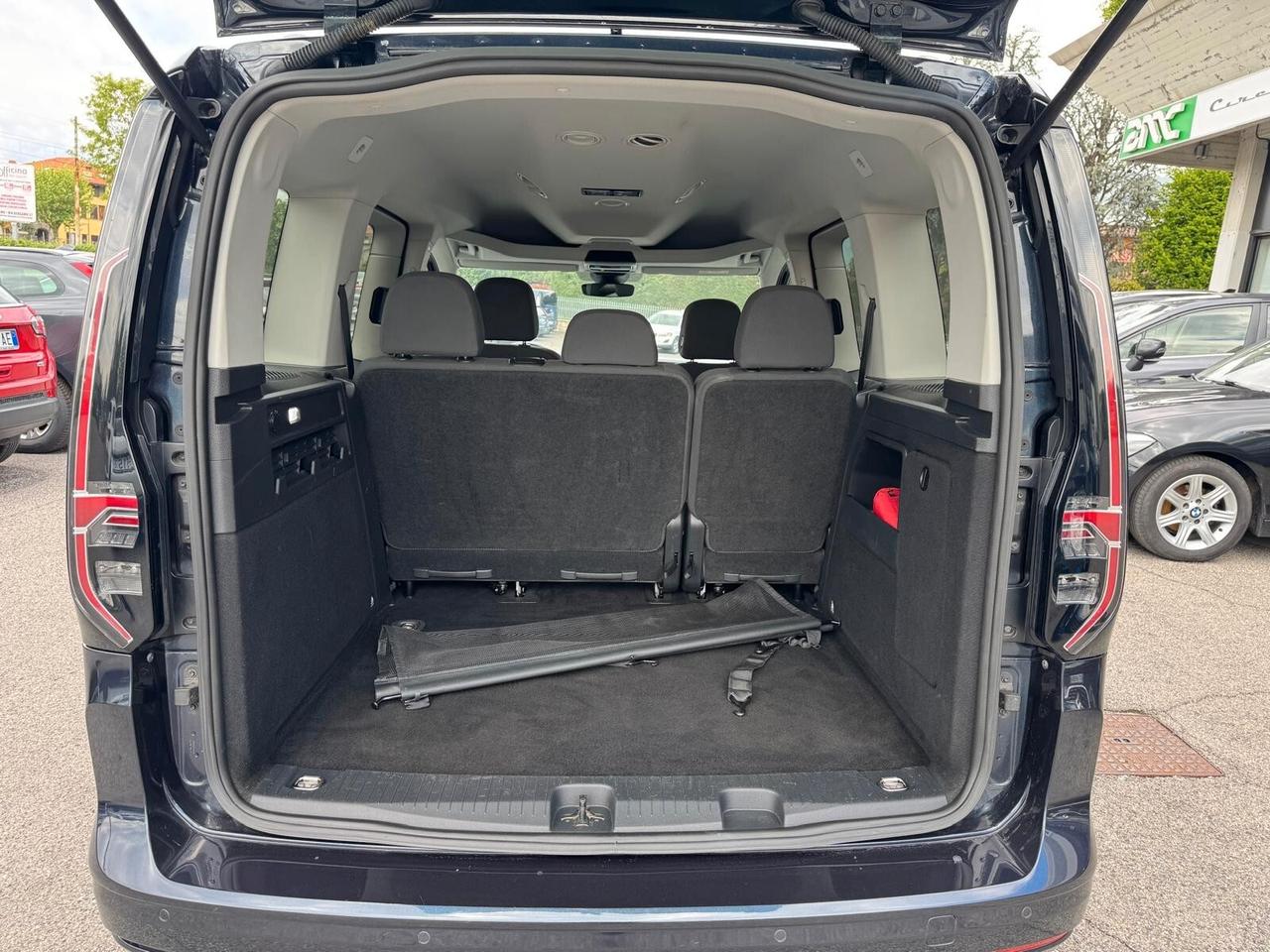 Volkswagen Caddy 2.0 TDI 102 CV Kombi Business