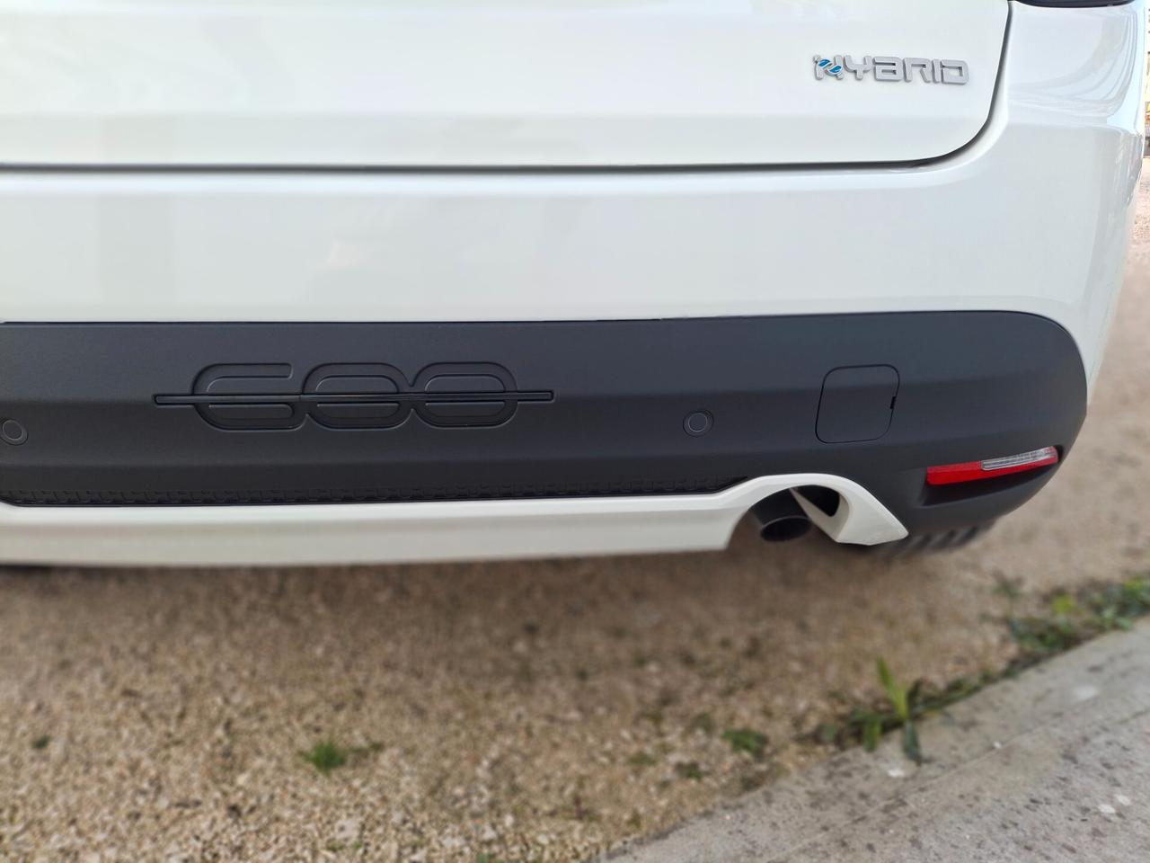 Fiat 600 Hybrid 110 CV DCT MHEV La Prima