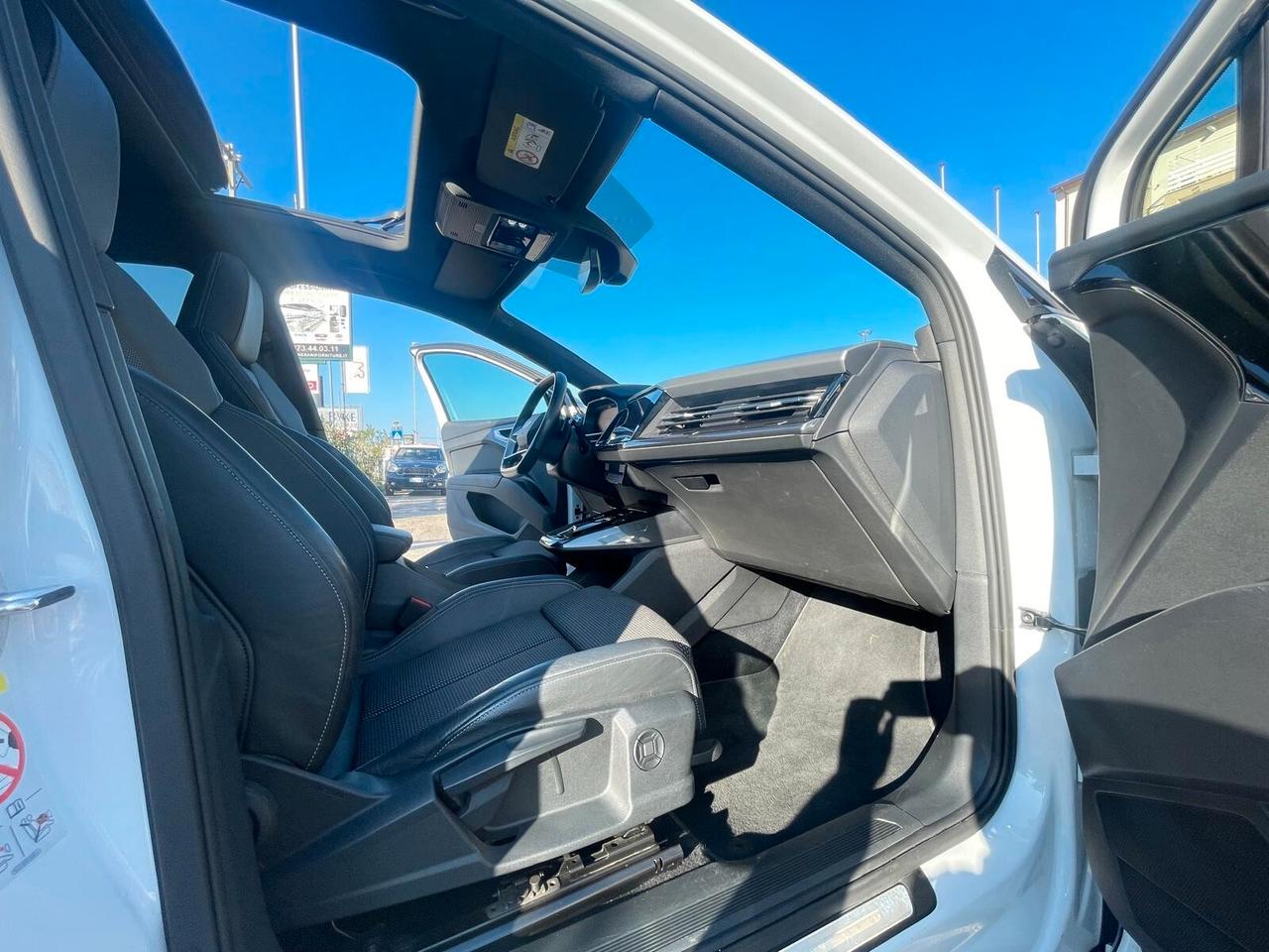 Audi Q4 50 e-tron quattro S line edition