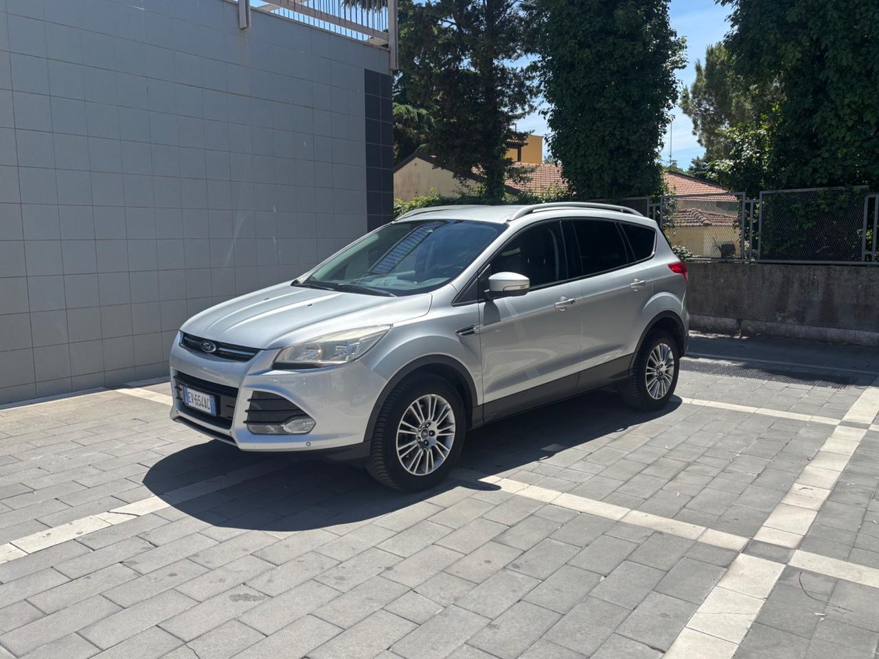 Ford Kuga 2.0 TDCI 163 CV 4WD Powershift Titanium