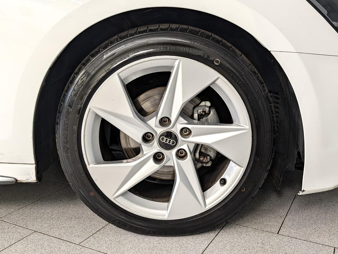 Audi A3 35 TFSI MHEV S-tronic S Line Edition