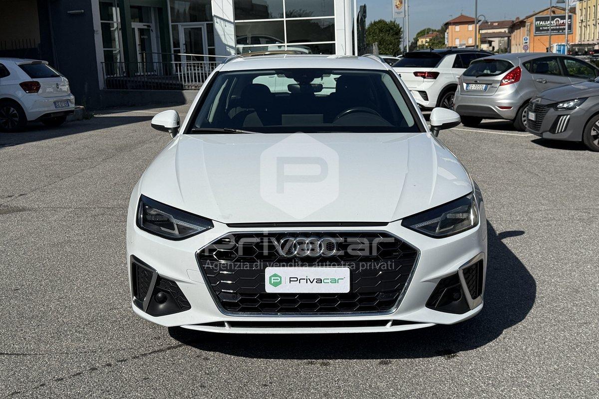 AUDI A4 Avant 30 TDI/136 CV S tronic S line edition