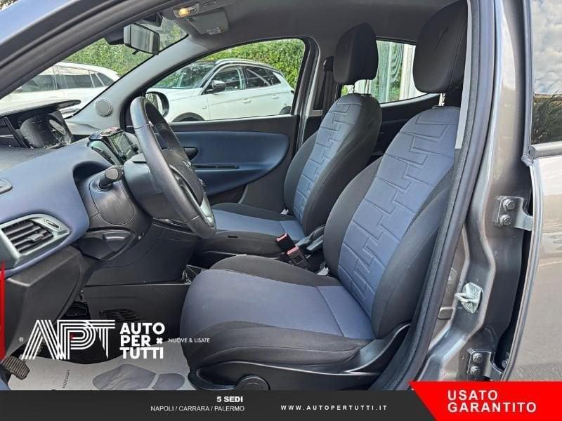 Lancia Ypsilon Ypsilon 1.0 firefly hybrid Platino s&s 70cv