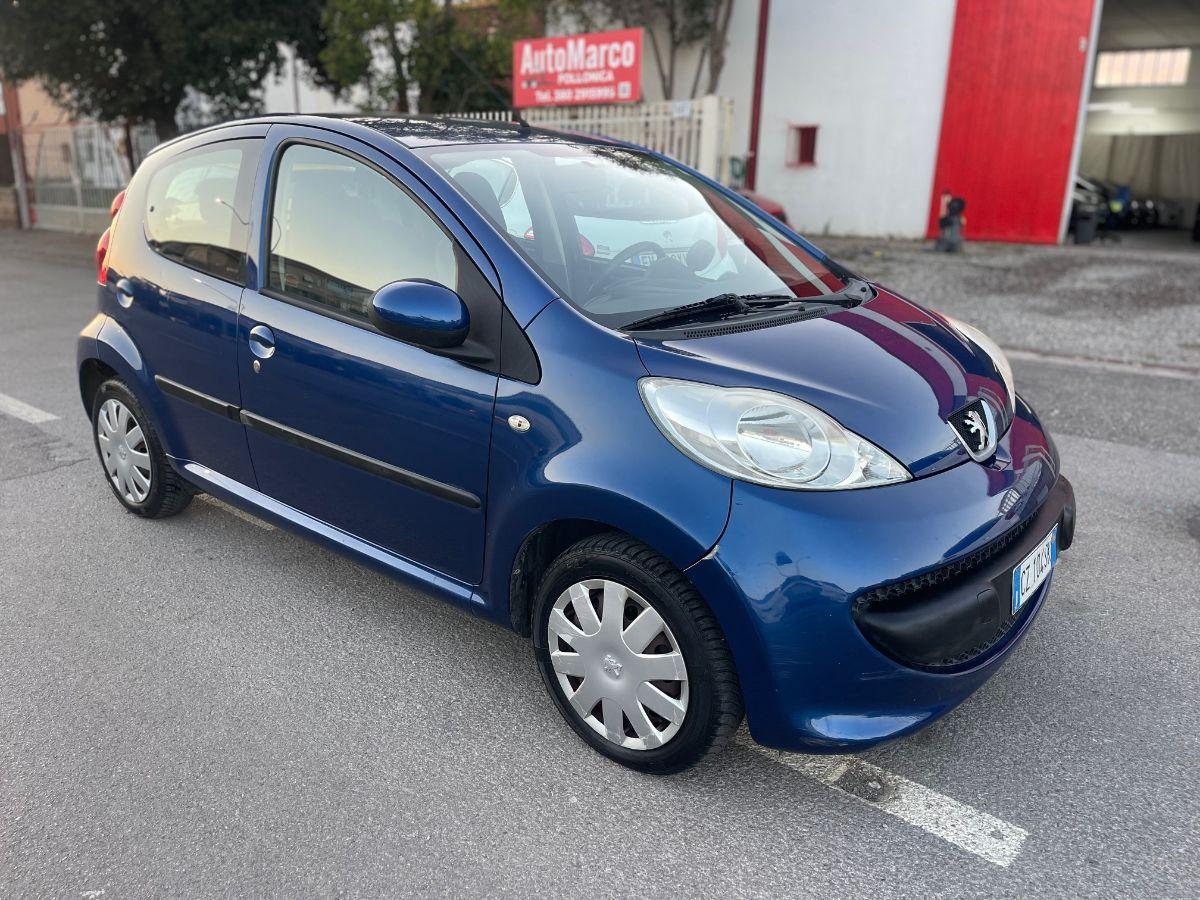 PEUGEOT - 107 - 5p. Sweet Years