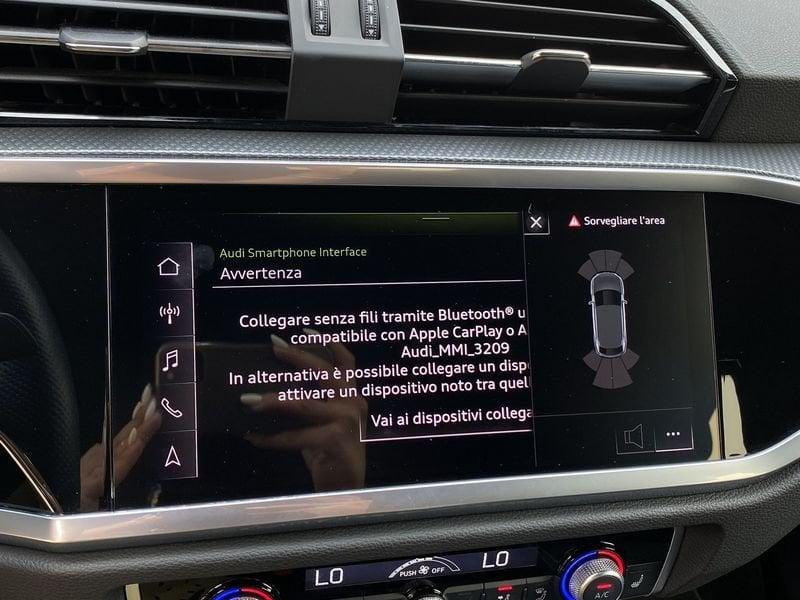 Audi Q3 SPB S Line interno ed esterno 2.0 TDI 150CV S-Tronic 35