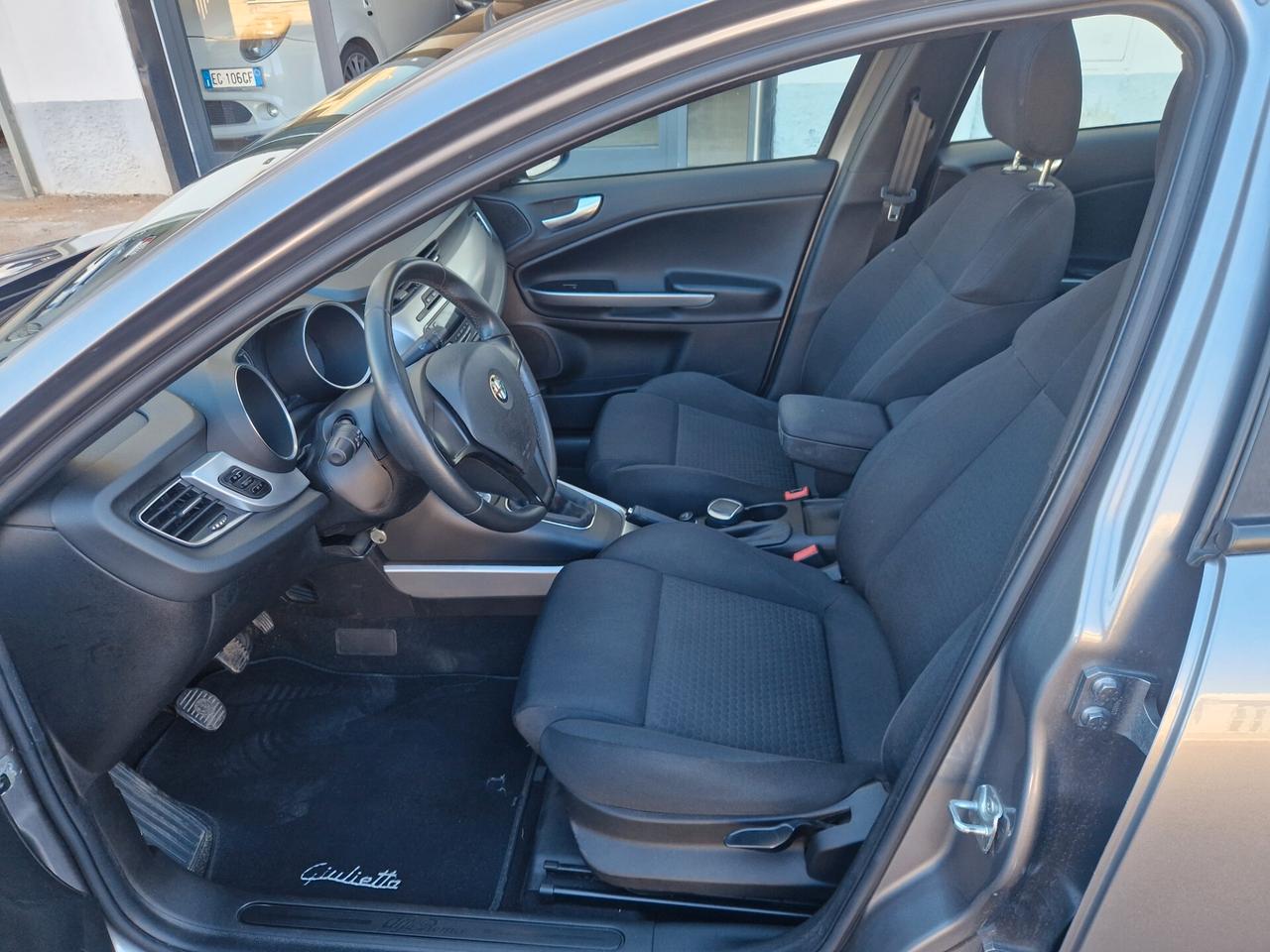 Alfa Romeo Giulietta 1.6 JTDm-2 105 CV Distinctive