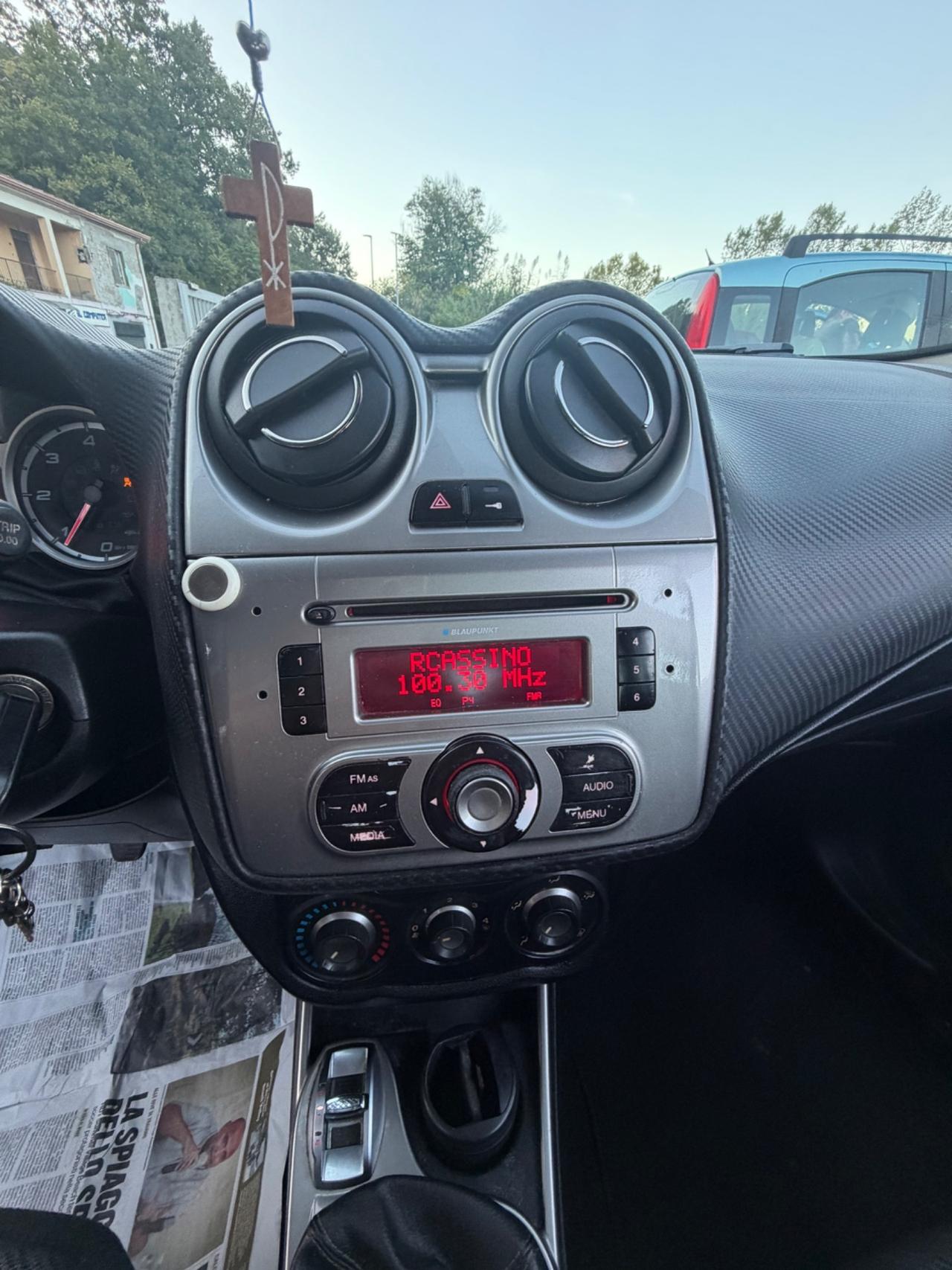 Alfa Romeo MiTo 1.6 JTDm 16V Distinctive Premium Pack