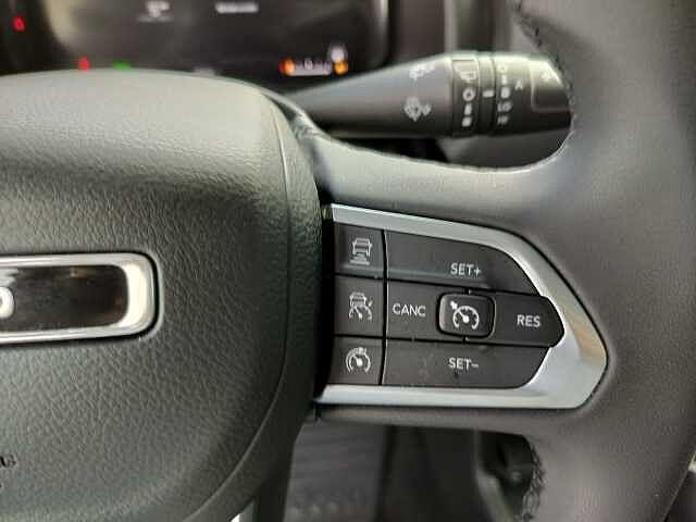 Jeep Renegade 1.5 Turbo T4 MHEV Summit