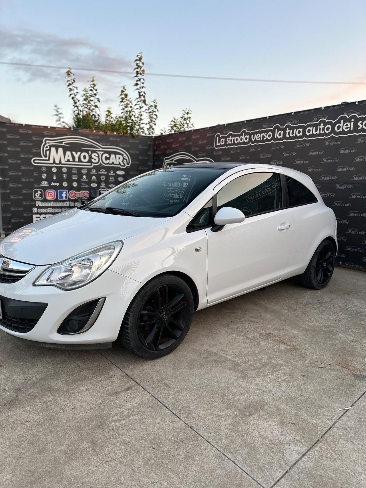 OPEL CORSA (anno 2011)