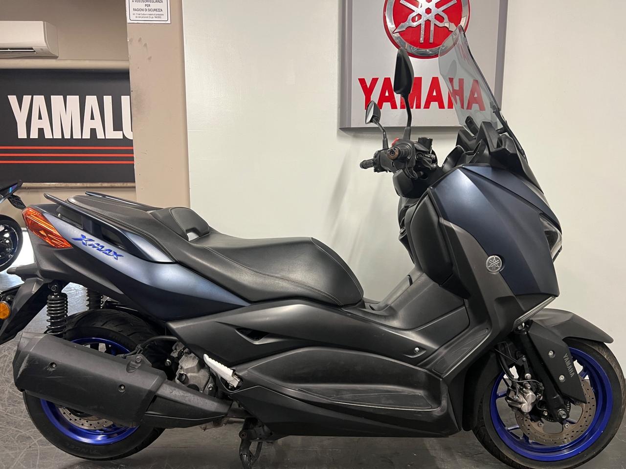 Yamaha X-Max 300