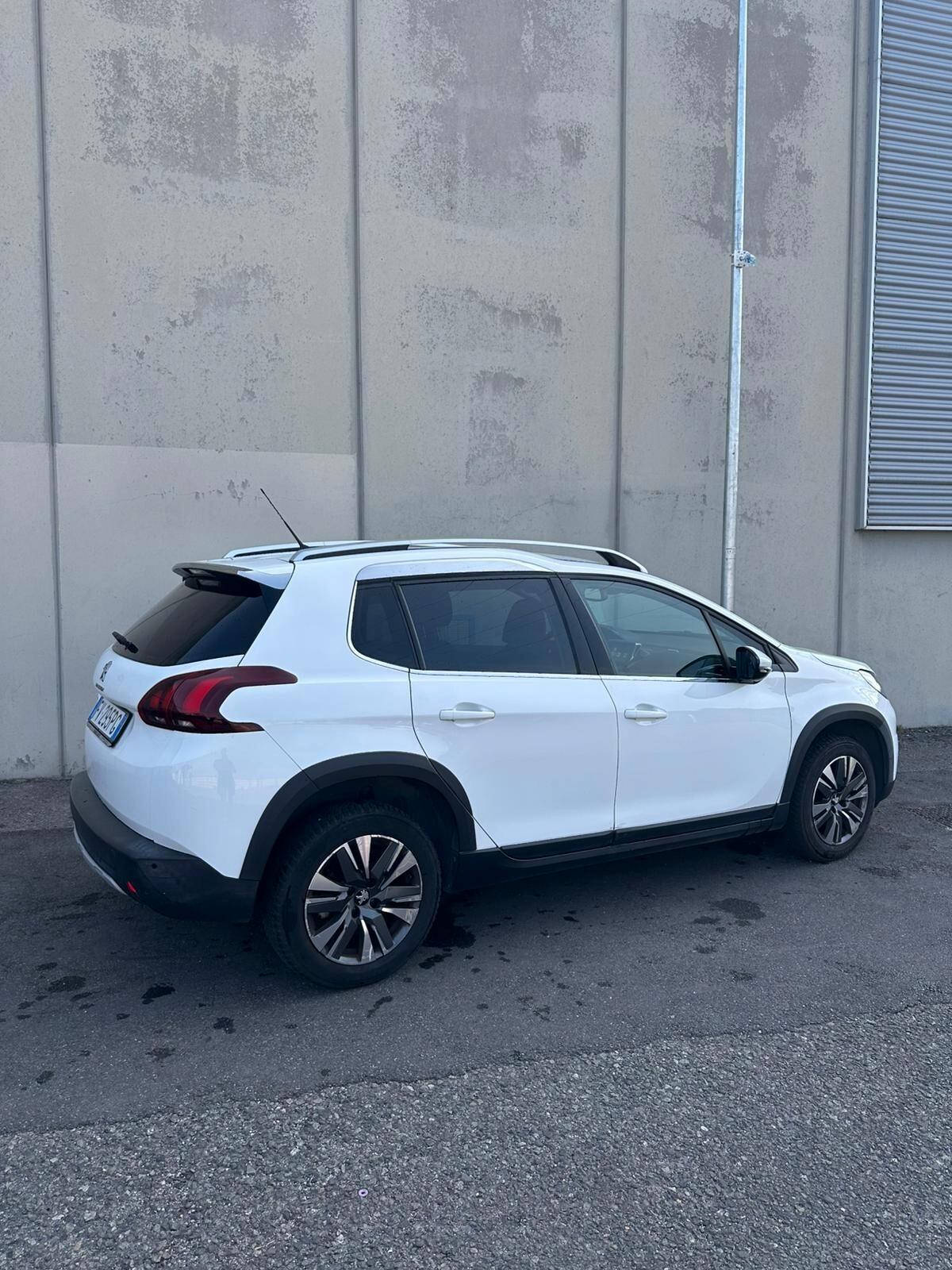 Peugeot 2008 PureTech 82 Allure