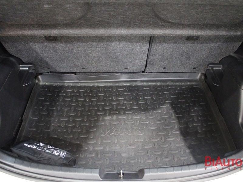 Toyota Yaris Yaris 5p 1.3 Active my16