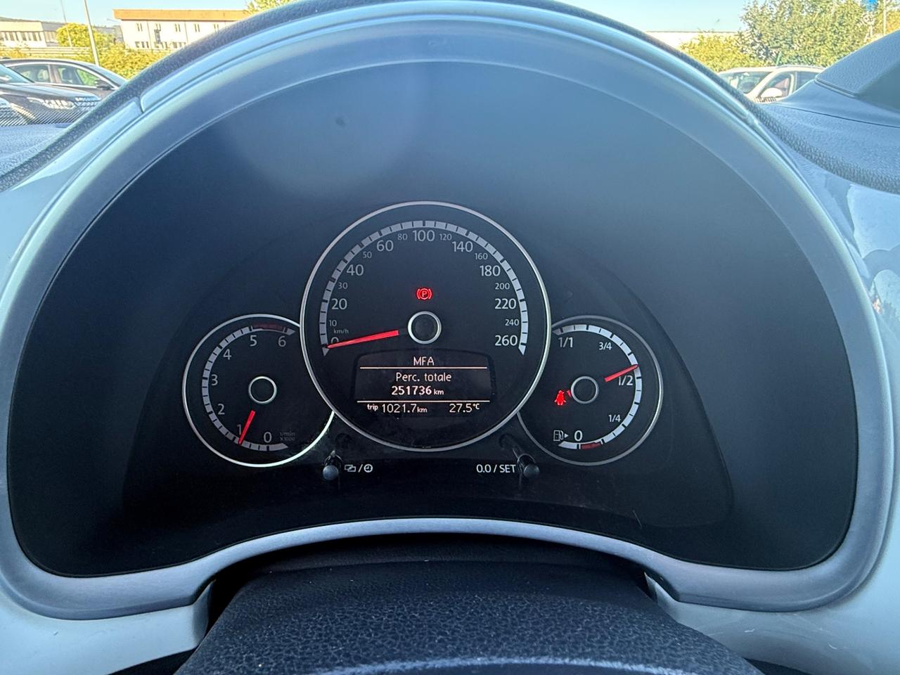 Volkswagen Maggiolino 1.6 TDI Design