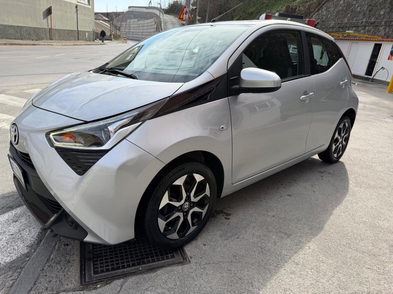 TOYOTA AYGO 1.0 NEOPATENTATI 5 PORTE