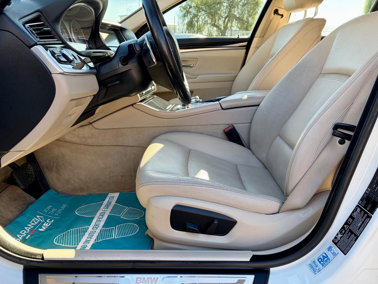 Bmw 525d XDrive Touring Luxury - 2014