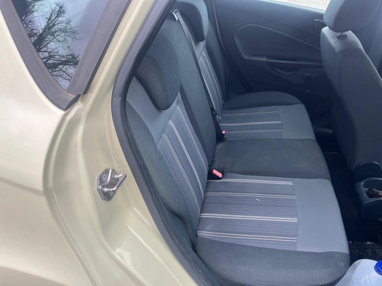 Ford Fiesta 5P-1.4 gpl-Full-2009