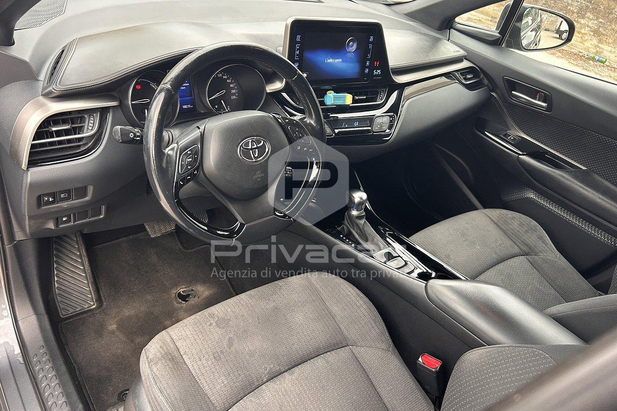 TOYOTA C-HR 1.8 Hybrid E-CVT Trend