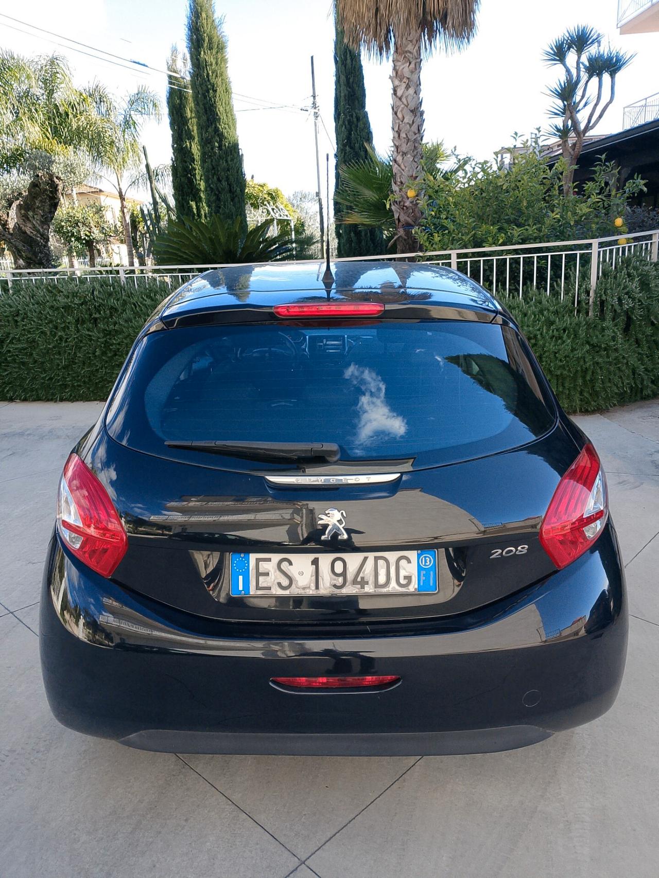 Peugeot 208 1.2 VTi 82 CV 5 porte Allure