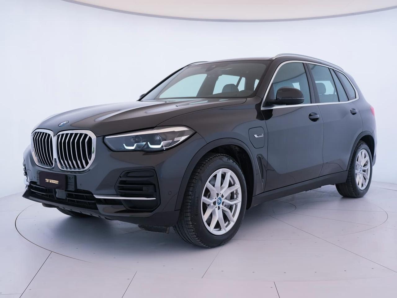 BMW X5 xdrive45e xLine auto - KM0 - IVA ESPOSTA