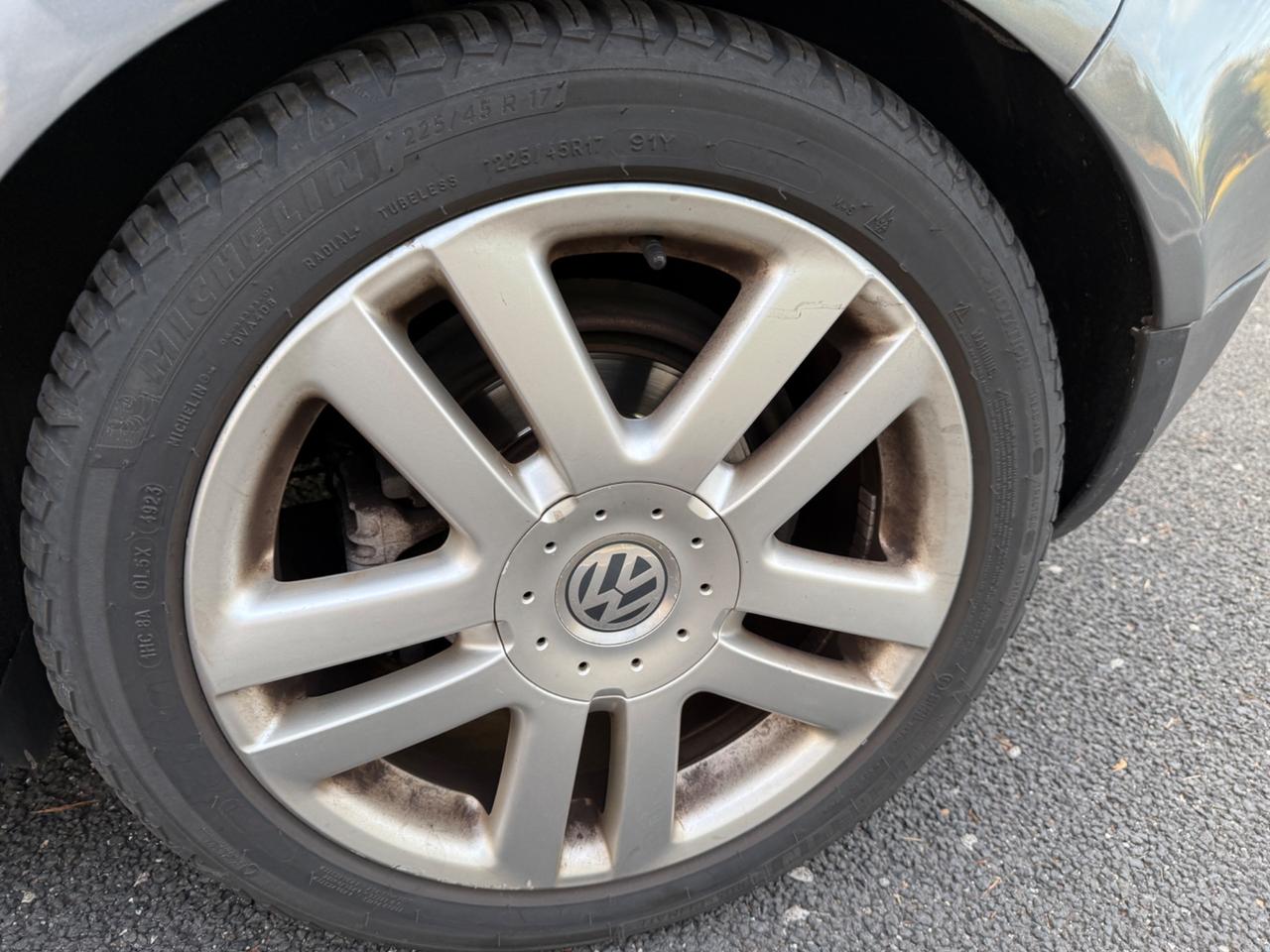 Volkswagen Golf 2.0 16V TDI 3p. Sportline