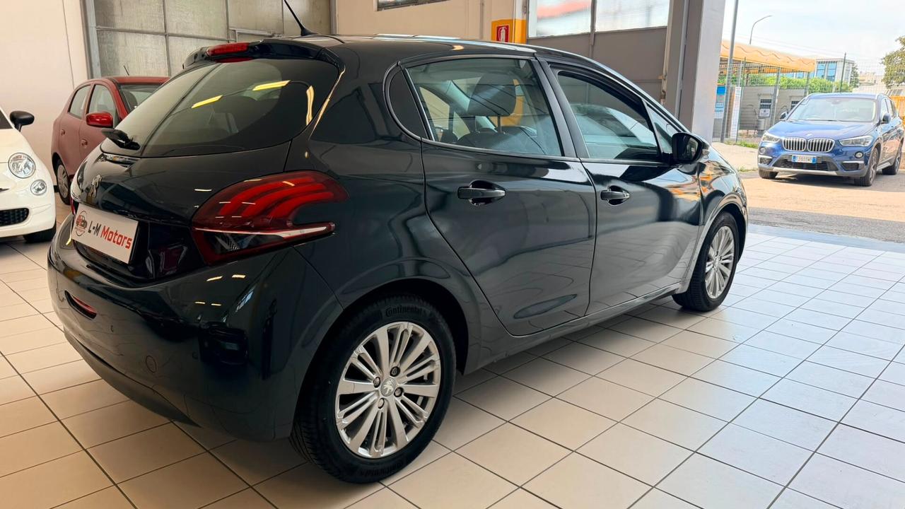 Peugeot 208 PureTech 82 Stop&Start 5 porte Allure