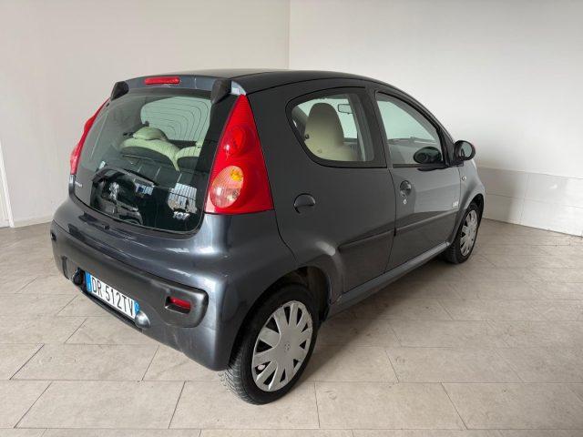 PEUGEOT 107 1.0 68CV 5p. Sweet Years 2Tronic