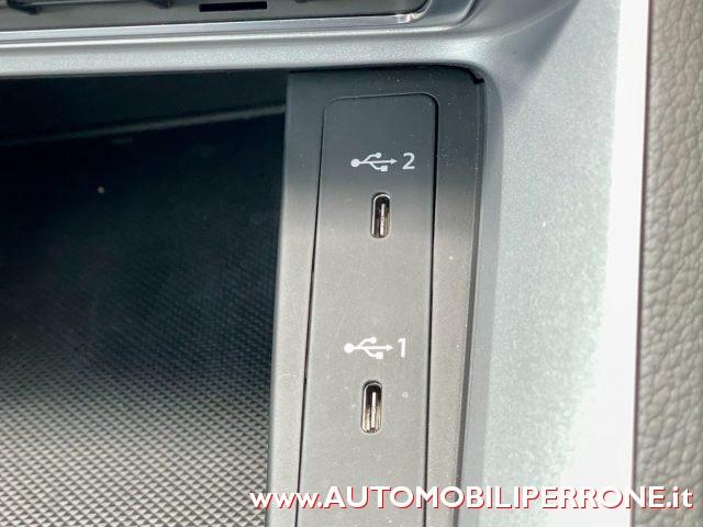 AUDI Q3 35 TDI S-Tronic Business Advanced