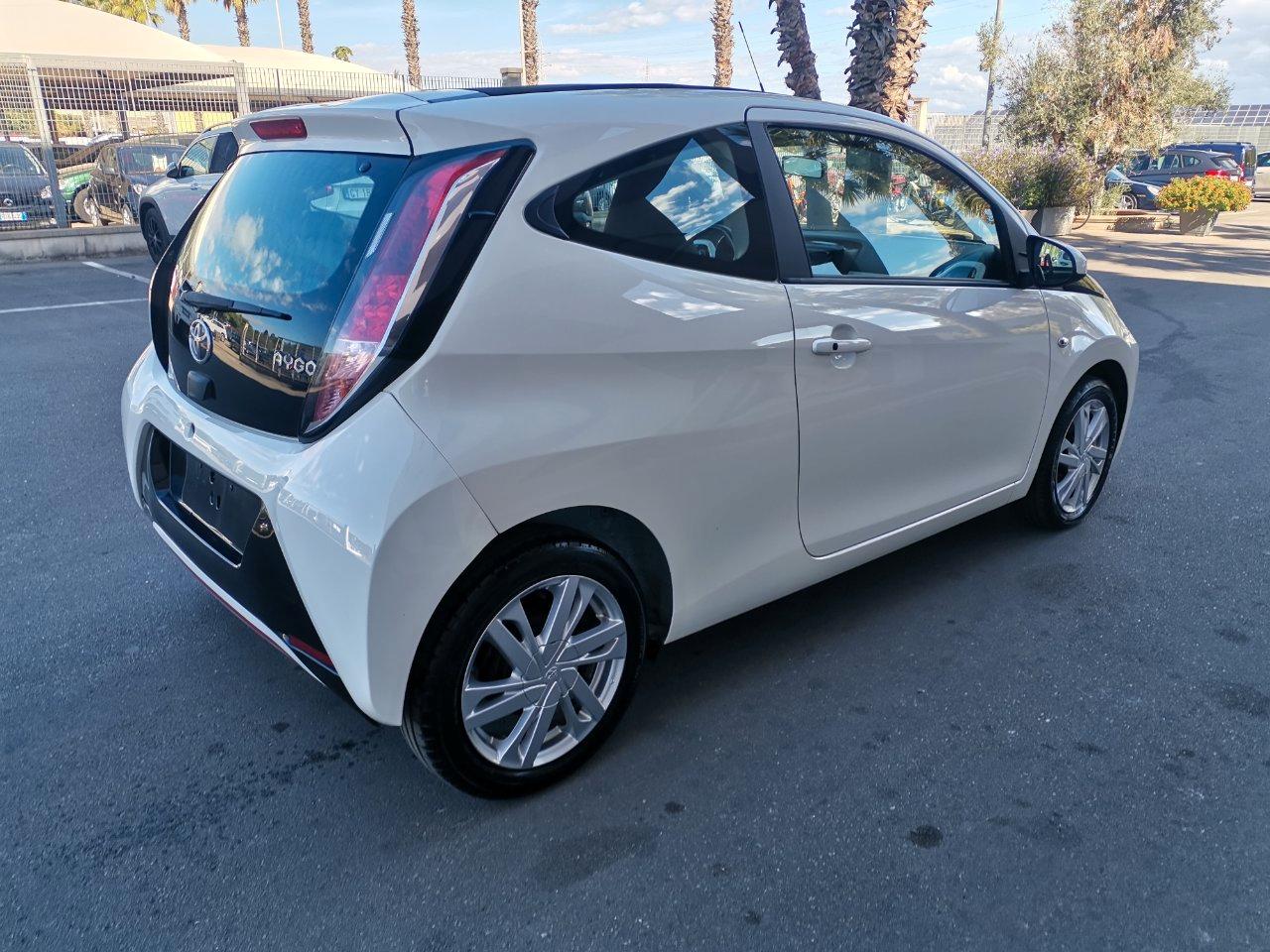 Toyota Aygo 3 Porte Aygo 3p 1.0 x-wave