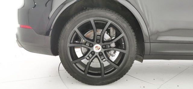 PORSCHE Cayenne 3.0 V6