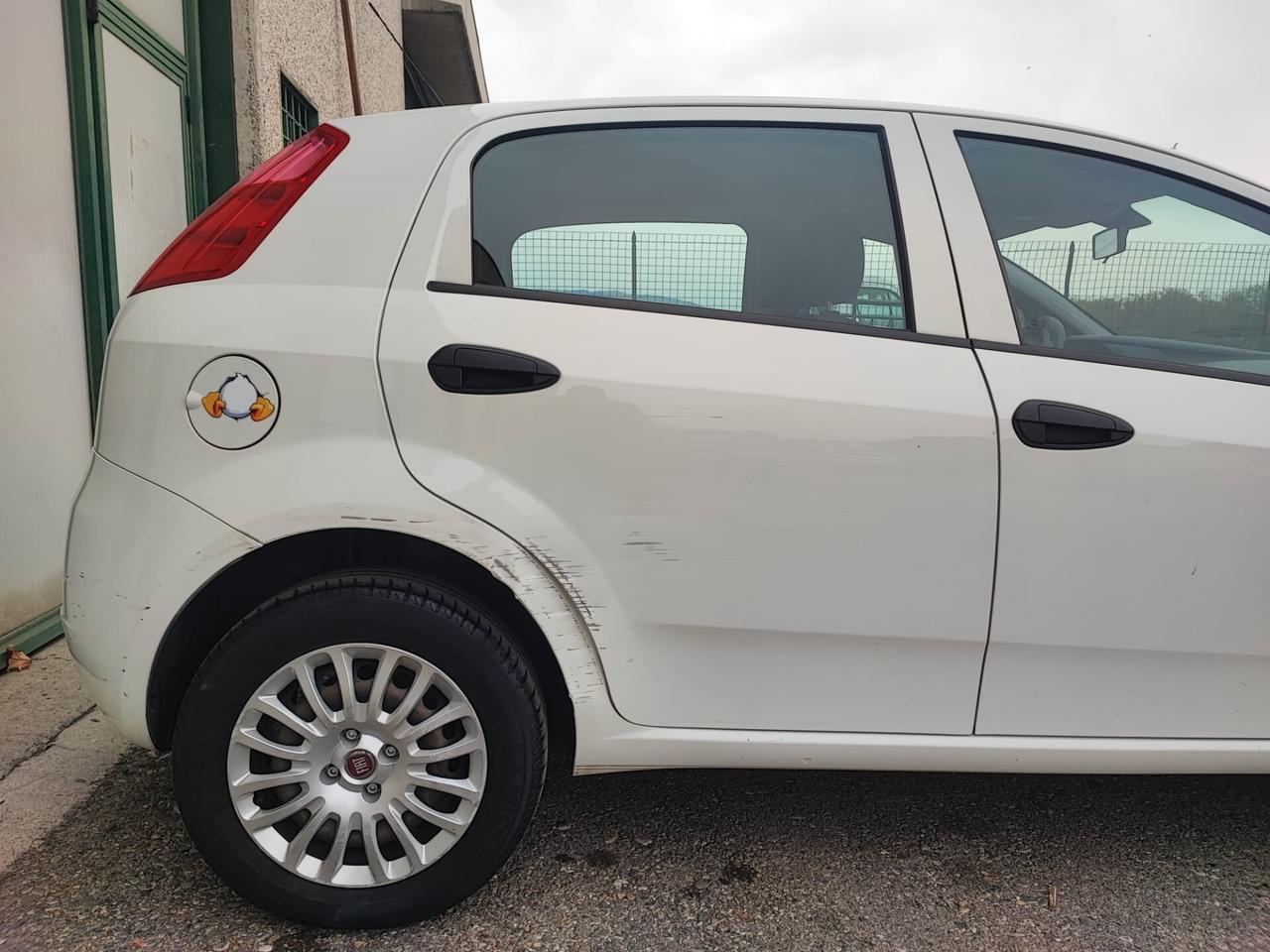 Fiat Grande Punto 1.4 5 porte BENZINA METANO 2013